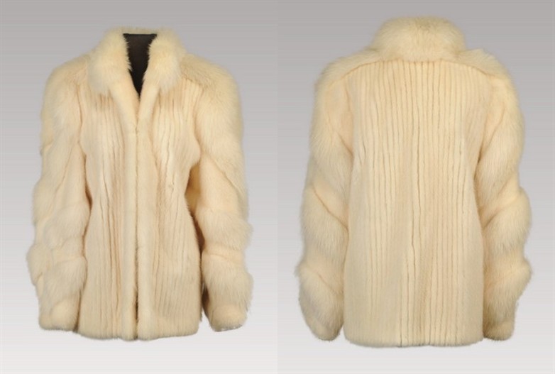 White Mink cord with white Fox trim Size 12 Length 27</BR><font size="+2">$250.00<font> White Mink cord with white Fox trim Size 12 Length 27</BR><font size="+2">$250.00<font>
